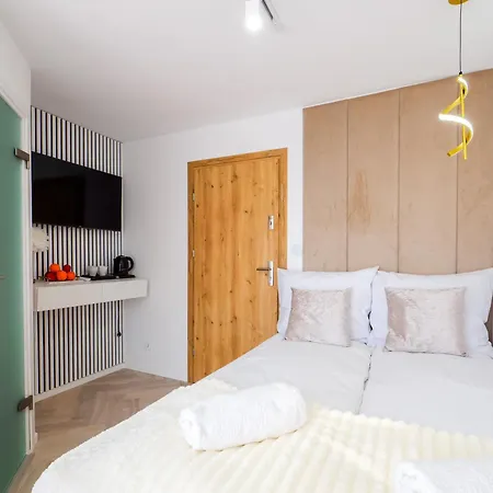 Nowa Marina - Z Klimatyzacja Vendégház