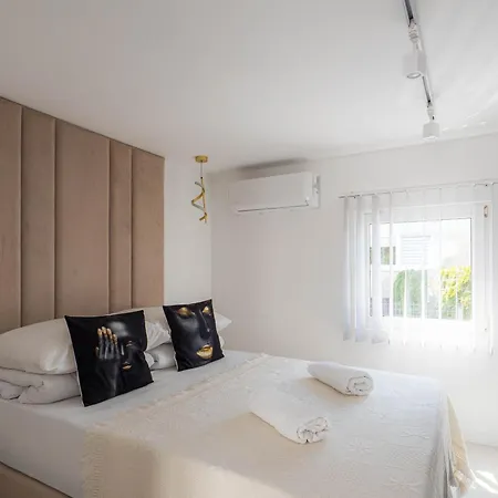 Nowa Marina - I Z Klimatyzacja Maison d'hôtes 3*
