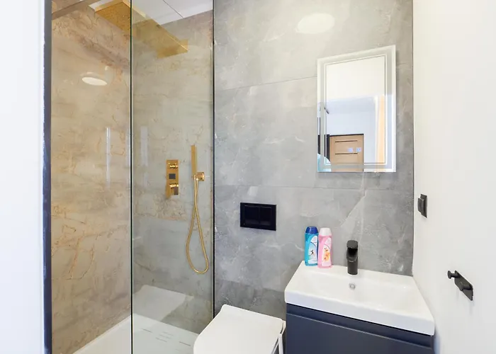 Nowa Marina - Z Klimatyzacja 3*