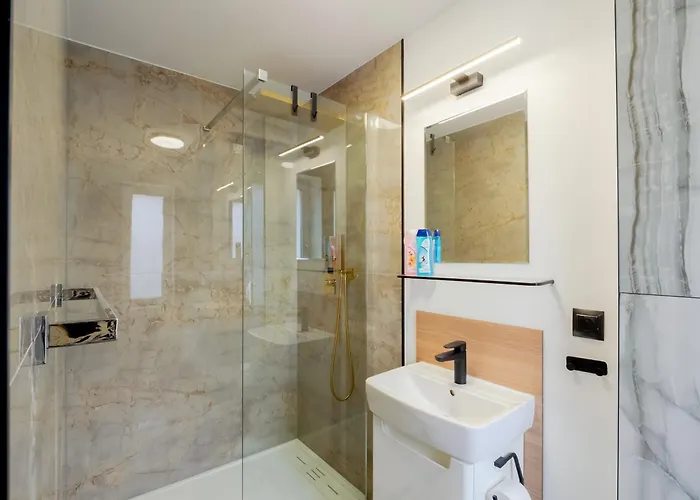 Nowa Marina - Z Klimatyzacja Pensionat 3*