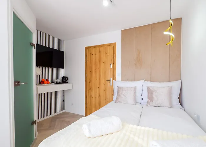 Nowa Marina - Z Klimatyzacja Pensionat