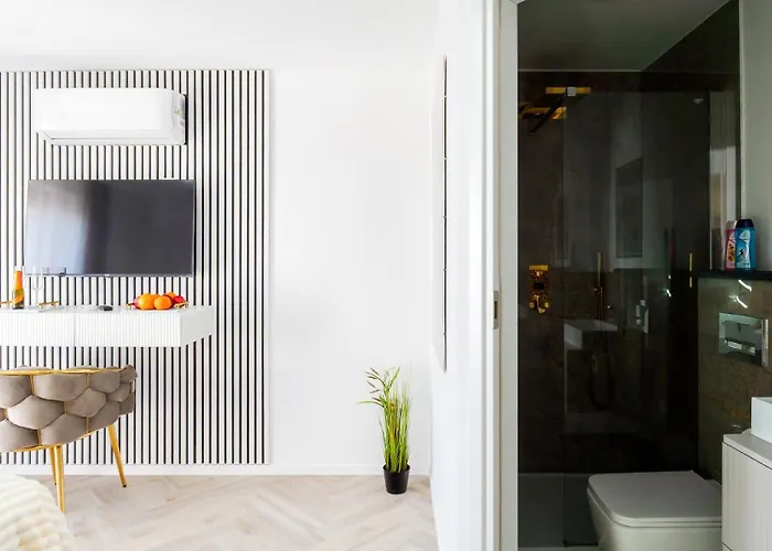 Nowa Marina - Z Klimatyzacja 3*