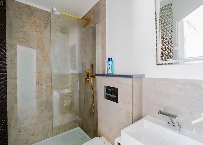 Nowa Marina - Z Klimatyzacja 3*